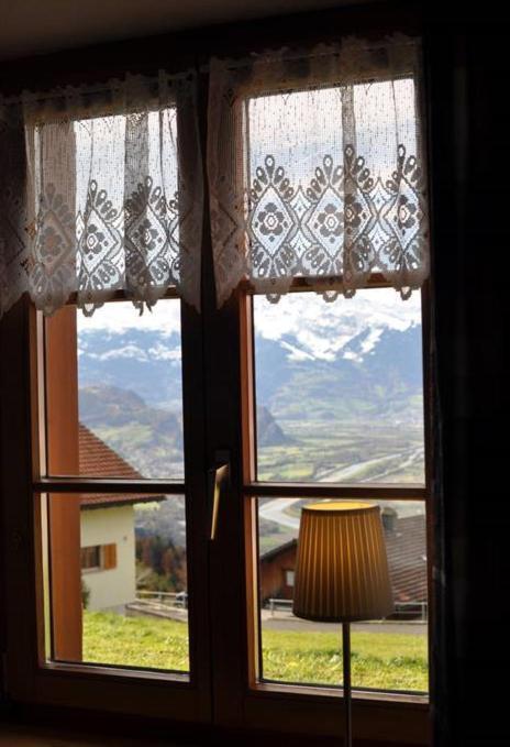 Appartement Fernsicht Triesenberg Δωμάτιο φωτογραφία